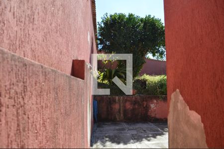 Casa para alugar com 4290m², 2 quartos e 3 vagasEntrada lateral