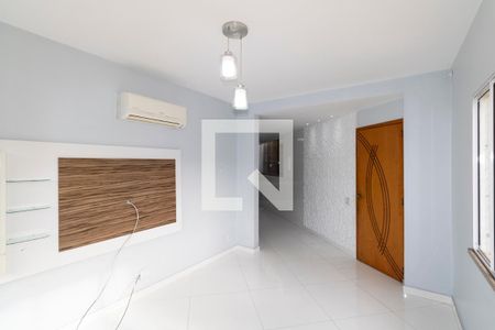 Sala de casa para alugar com 2 quartos, 90m² em Guaratiba, Rio de Janeiro