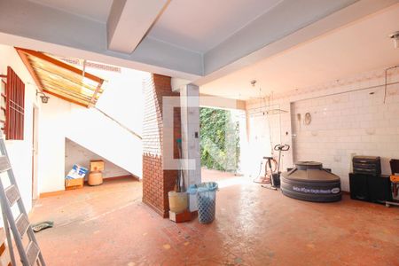 Casa à venda com 268m², 4 quartos e 4 vagasÁrea de Serviço e Área comum