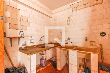 Casa à venda com 268m², 4 quartos e 4 vagasÁrea de Serviço e Área comum