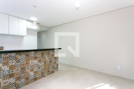 Sala de apartamento para alugar com 1 quarto, 45m² em Jardim Primavera, São Paulo
