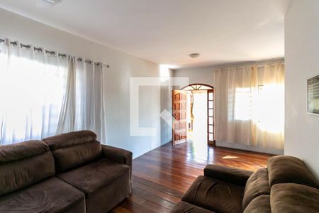 Sala de casa à venda com 4 quartos, 257m² em Nova Esperança, Belo Horizonte
