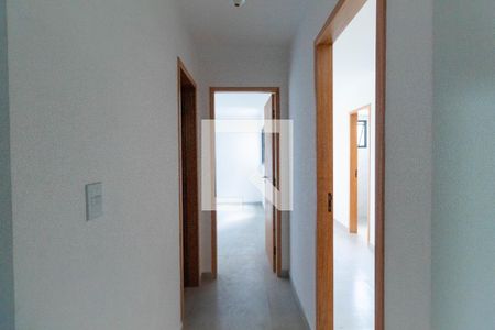 Corredor de apartamento para alugar com 2 quartos, 44m² em Jardim Nordeste, São Paulo