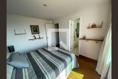 Casa à venda com 290m², 4 quartos e 3 vagas Casa à venda com 290m², 4 quartos e 3 vagasquarto 3