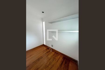 Casa à venda com 290m², 4 quartos e 3 vagas Casa à venda com 290m², 4 quartos e 3 vagasquarto 2