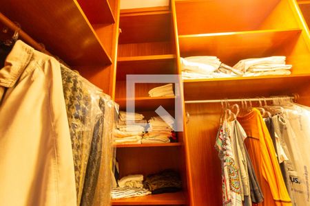 Apartamento à venda com 177m², 3 quartos e 3 vagasCloset da Suite Master