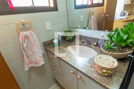 Apartamento à venda com 177m², 3 quartos e 3 vagasBanheiro da Suíte 2