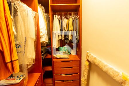 Apartamento à venda com 177m², 3 quartos e 3 vagasCloset da Suite Master