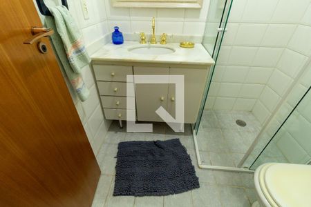 Apartamento à venda com 177m², 3 quartos e 3 vagasBanheiro da Suíte 3