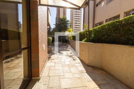 Apartamento à venda com 177m², 3 quartos e 3 vagasÁrea Comum - Piscina