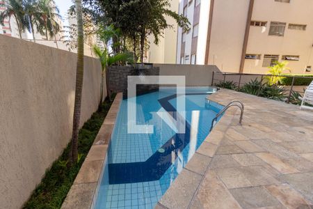 Apartamento à venda com 177m², 3 quartos e 3 vagasÁrea Comum - Piscina