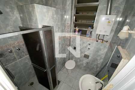 Banheiro de kitnet/studio para alugar com 1 quarto, 42m² em Centro, Rio de Janeiro