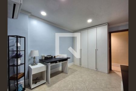 Apartamento à venda com 220m², 4 quartos e 3 vagas Apartamento à venda com 220m², 4 quartos e 3 vagasQuarto