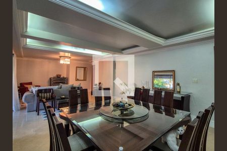 Apartamento à venda com 220m², 4 quartos e 3 vagas Apartamento à venda com 220m², 4 quartos e 3 vagasSala