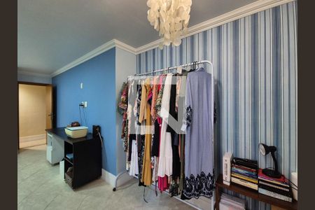 Apartamento à venda com 220m², 4 quartos e 3 vagas Apartamento à venda com 220m², 4 quartos e 3 vagasQuarto