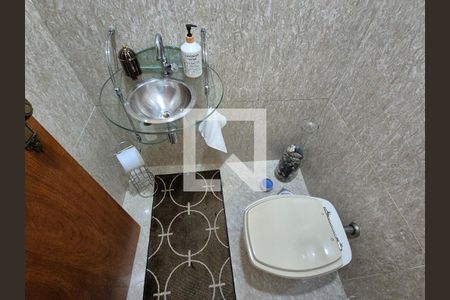 Apartamento à venda com 220m², 4 quartos e 3 vagas Apartamento à venda com 220m², 4 quartos e 3 vagasLavabo