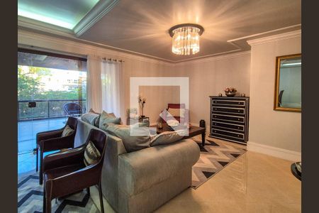 Apartamento à venda com 220m², 4 quartos e 3 vagas Apartamento à venda com 220m², 4 quartos e 3 vagasSala