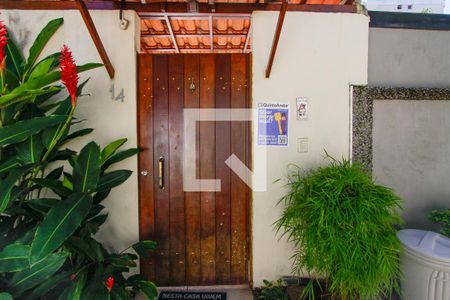 Plaquinha de casa de condomínio à venda com 3 quartos, 145m² em Barra da Tijuca, Rio de Janeiro