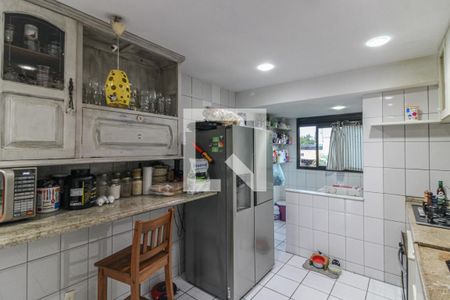 Apartamento à venda com 248m², 3 quartos e 2 vagasCozinha