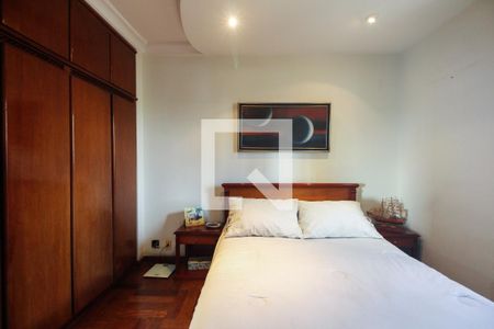 Apartamento à venda com 107m², 3 quartos e 2 vagas Apartamento à venda com 107m², 3 quartos e 2 vagasSuíte
