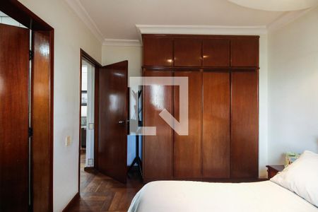 Apartamento à venda com 107m², 3 quartos e 2 vagas Apartamento à venda com 107m², 3 quartos e 2 vagasSuíte