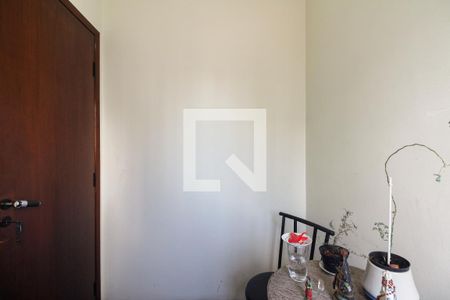 Apartamento à venda com 107m², 3 quartos e 2 vagas Apartamento à venda com 107m², 3 quartos e 2 vagasÁrea de Serviço - Quarto de Serviço