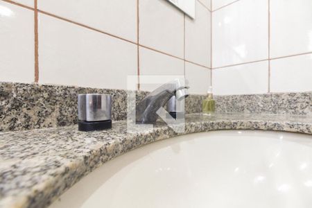 Apartamento à venda com 107m², 3 quartos e 2 vagas Apartamento à venda com 107m², 3 quartos e 2 vagasBanheiro Suíte
