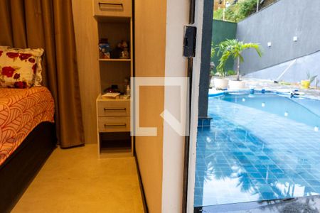 Casa de condomínio à venda com 600m², 5 quartos e 4 vagasQuarto 1