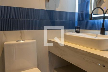 Casa de condomínio à venda com 600m², 5 quartos e 4 vagasBanheiro Quarto 3