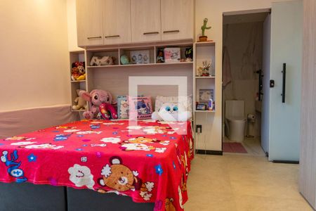 Casa de condomínio à venda com 600m², 5 quartos e 4 vagasQuarto 2