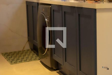 Casa de condomínio à venda com 600m², 5 quartos e 4 vagasÁrea de Serviço