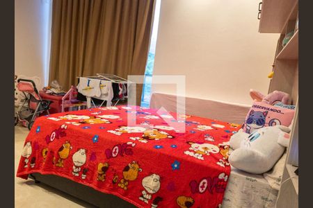 Casa de condomínio à venda com 600m², 5 quartos e 4 vagasQuarto 2