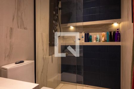 Casa de condomínio à venda com 600m², 5 quartos e 4 vagasBanheiro 2