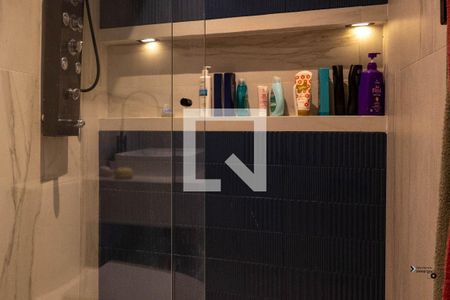 Casa de condomínio à venda com 600m², 5 quartos e 4 vagasBanheiro 2