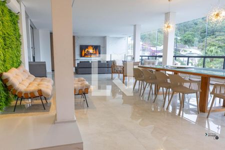 Casa de condomínio à venda com 600m², 5 quartos e 4 vagasSala Estar