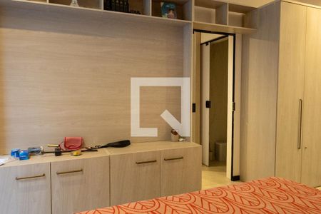 Casa de condomínio à venda com 600m², 5 quartos e 4 vagasQuarto 1