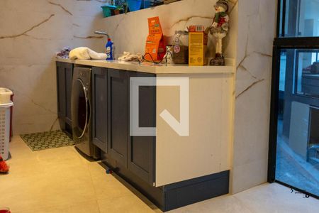 Casa de condomínio à venda com 600m², 5 quartos e 4 vagasÁrea de Serviço