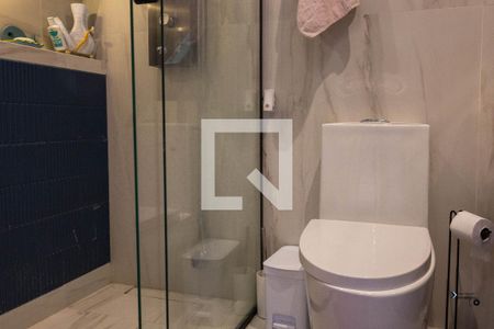 Casa de condomínio à venda com 600m², 5 quartos e 4 vagasBanheiro Quarto 2