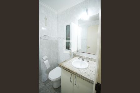 Apartamento à venda com 130m², 3 quartos e 2 vagas Apartamento à venda com 130m², 3 quartos e 2 vagasBanheiro