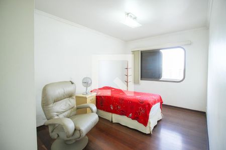 Apartamento à venda com 130m², 3 quartos e 2 vagas Apartamento à venda com 130m², 3 quartos e 2 vagasSuíte