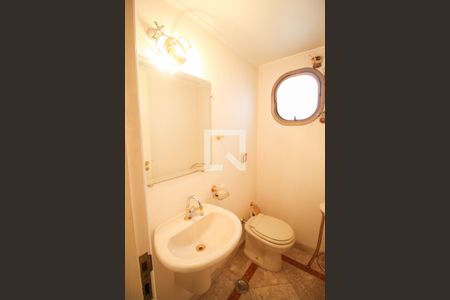 Apartamento à venda com 130m², 3 quartos e 2 vagas Apartamento à venda com 130m², 3 quartos e 2 vagasLavabo