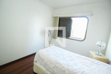 Apartamento à venda com 130m², 3 quartos e 2 vagas Apartamento à venda com 130m², 3 quartos e 2 vagasQuarto 1