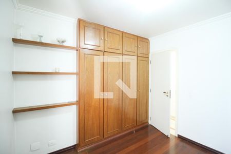 Apartamento à venda com 130m², 3 quartos e 2 vagas Apartamento à venda com 130m², 3 quartos e 2 vagasQuarto 2