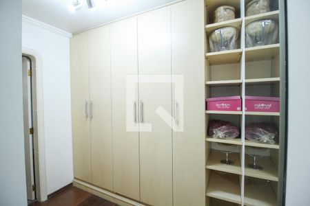 Apartamento à venda com 130m², 3 quartos e 2 vagas Apartamento à venda com 130m², 3 quartos e 2 vagasSuíte