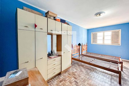 Casa à venda com 268m², 3 quartos e 4 vagasQuarto 2