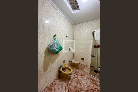 Casa à venda com 268m², 3 quartos e 4 vagasBanheiro