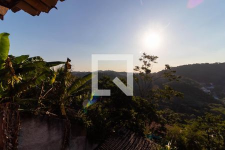 Casa à venda com 300m², 3 quartos e 3 vagas Casa à venda com 300m², 3 quartos e 3 vagasVaranda Suíte