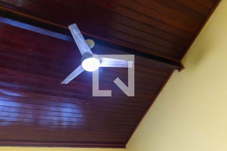 Casa à venda com 300m², 3 quartos e 3 vagas Casa à venda com 300m², 3 quartos e 3 vagasVentilador Quarto 2