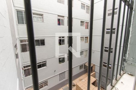 Vista da Sala de apartamento para alugar com 2 quartos, 48m² em Conjunto Residencial José Bonifácio, São Paulo