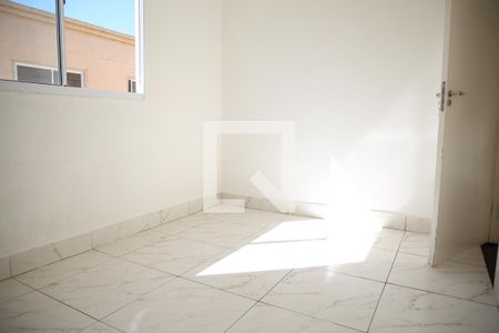 Quarto de apartamento para alugar com 2 quartos, 43m² em Residencial Barcelona, Goiânia